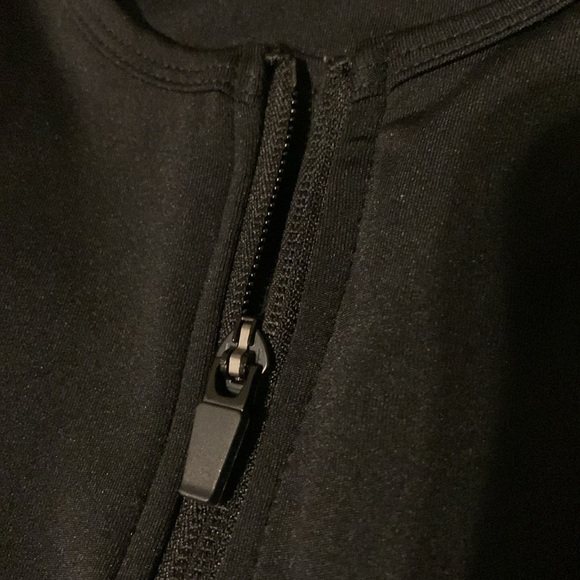 Black Zip-Front Sports Bra - Picture 3 of 5